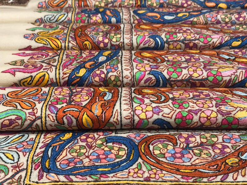 Heart Paisley Pattern Papier Mache Hand Embroidered Pure Pashmina Shawl-2