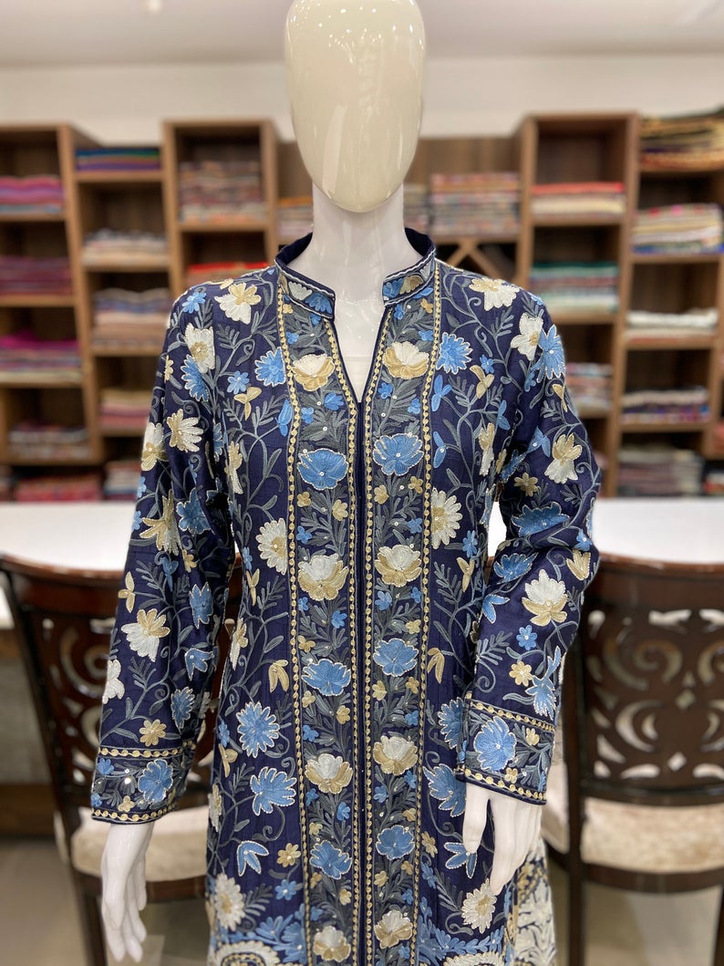 Navy Blue Flared Suit Dress With Pastel Embroidery and Cut Daana Highlighting Navy Blue Flared Suit Dress With Pastel Embroidery and Cut Daana Highlighting