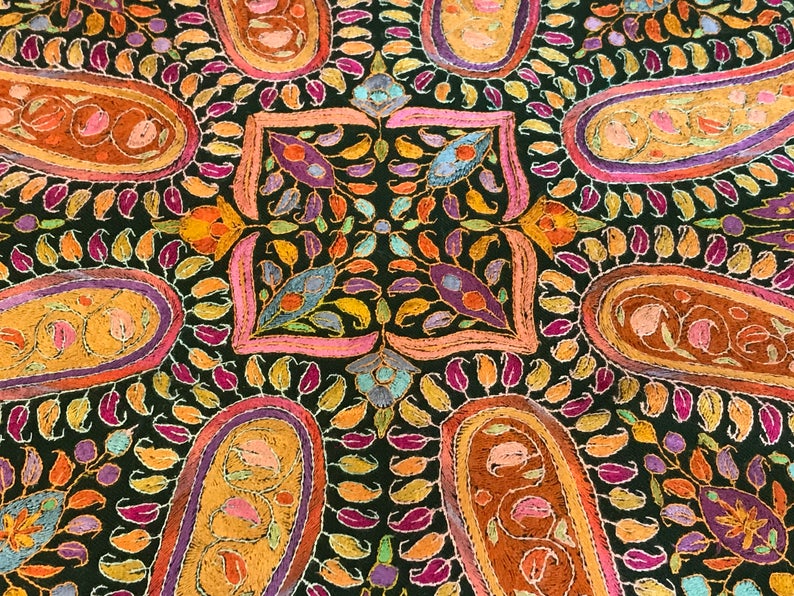 Octagon Paisley Pattern Papier Mache Hand Embroidered Pure Pashmina
