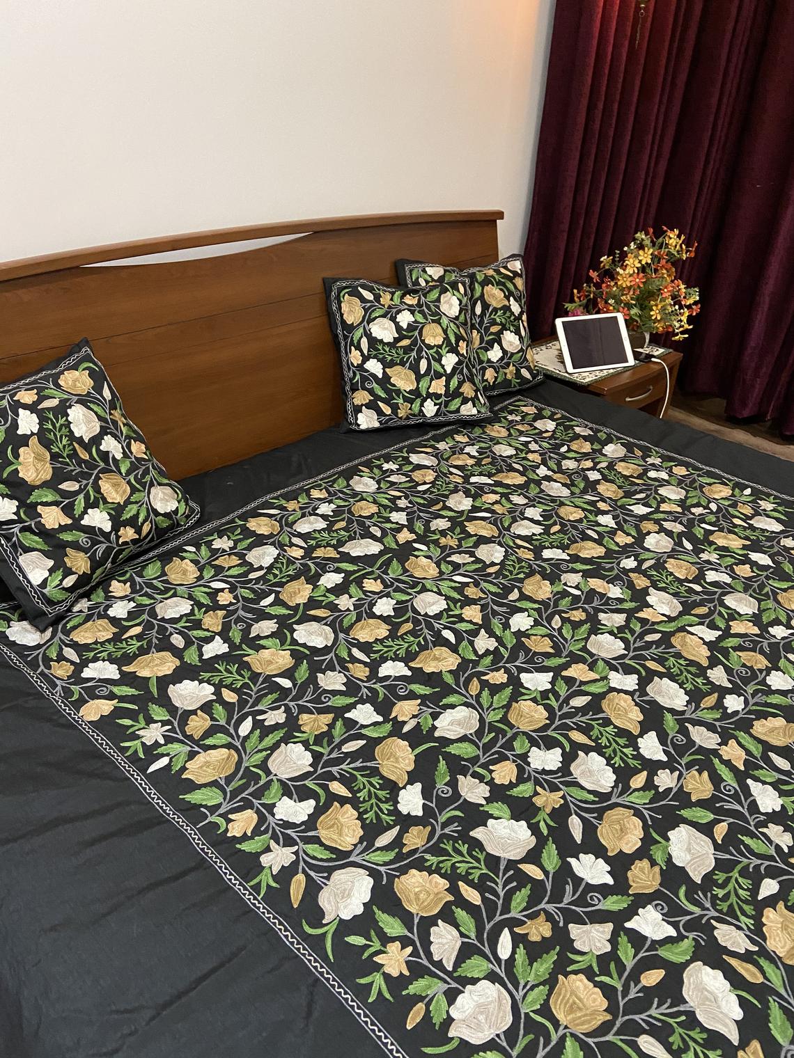 il_1140xN.2308618906_54qm Black Raw Silk Kashmiri Embroidered Bed Cover