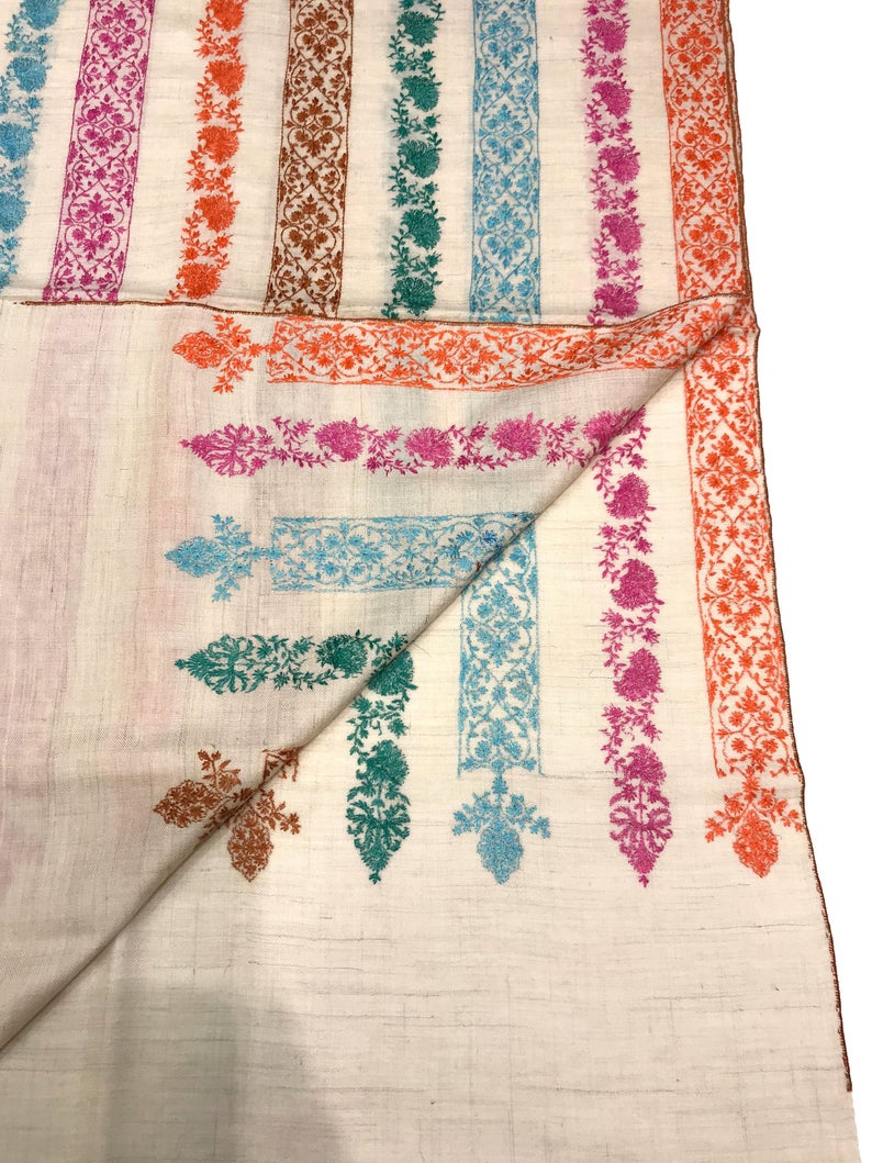 White Sozni Pure Pashmina Hand Embroidered Shawl
