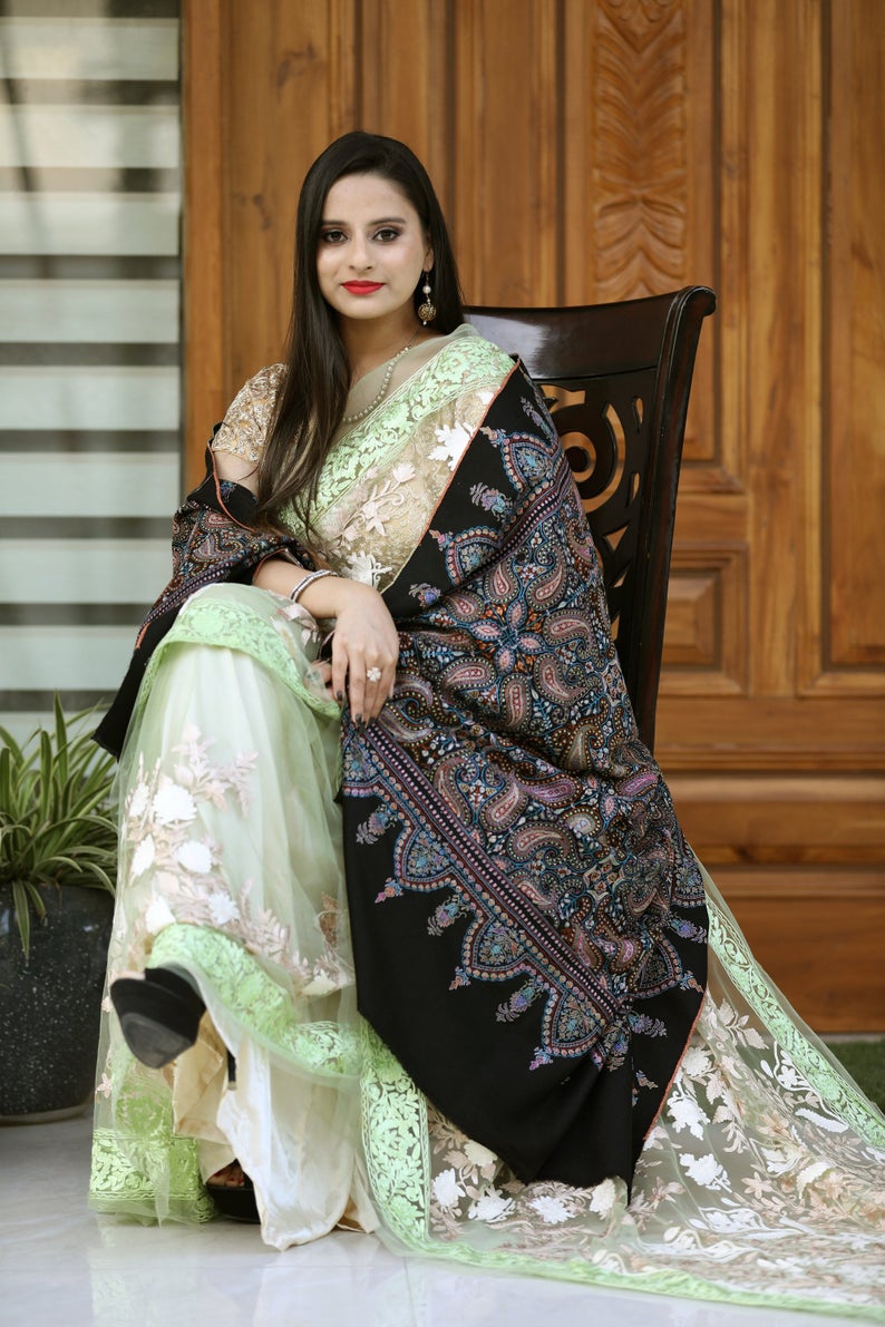 Black Allover Sozni Pure Pashmina Hand Embroidered Shawl model Black Allover Sozni Pure Pashmina Hand Embroidered Shawl model