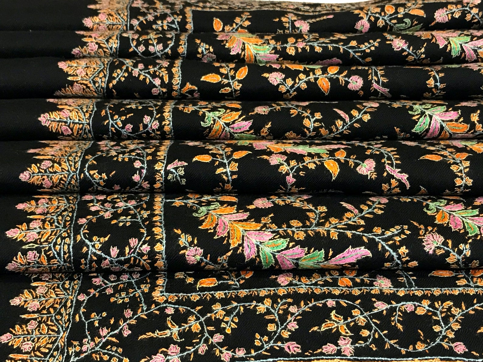 Allover Sozni Hand Embroidered Pure Pashmina Shawl Allover Sozni Hand Embroidered Pure Pashmina Shawl