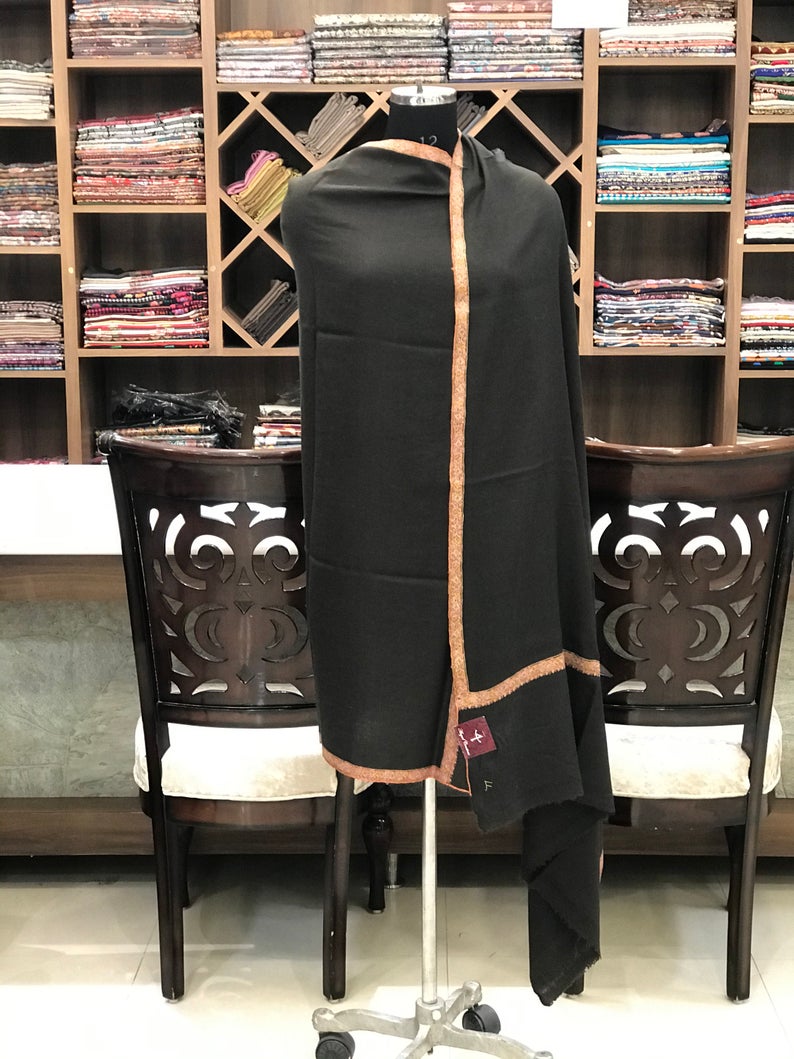 Pure Pashmina Shawl with Border Sozni Hand Embroidery Pure Pashmina Shawl with Border Sozni Hand Embroidery