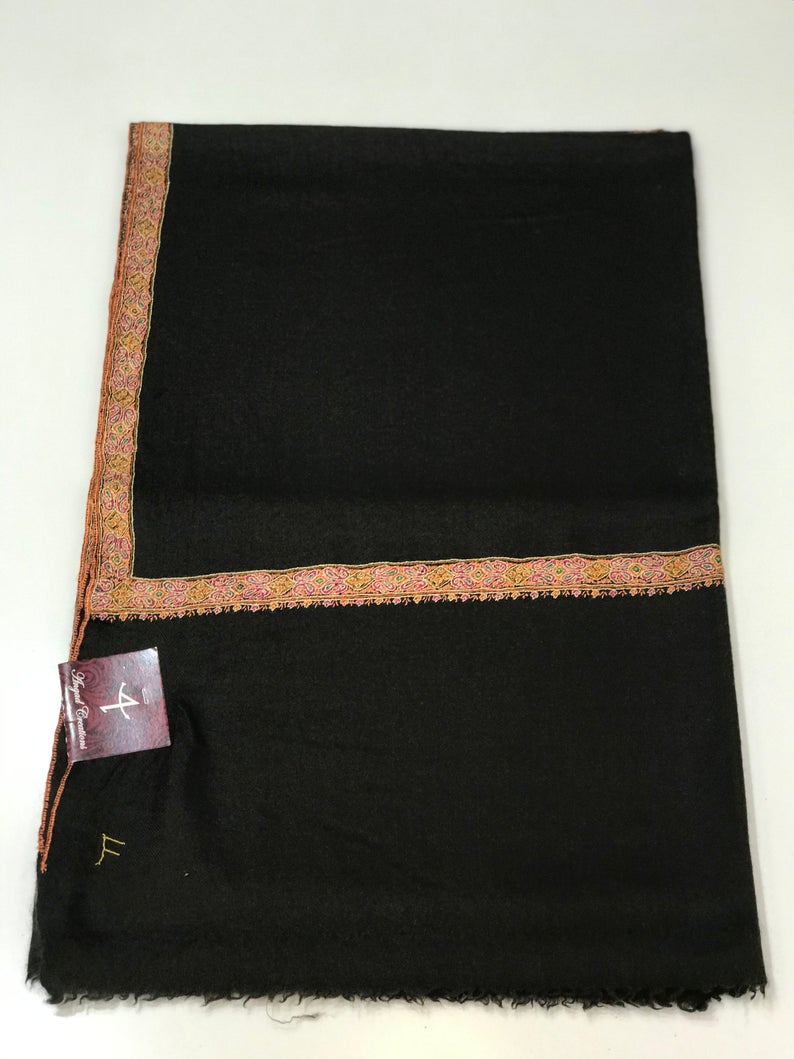 Pure Pashmina Shawl with Border Sozni Hand Embroidery Pure Pashmina Shawl with Border Sozni Hand Embroidery