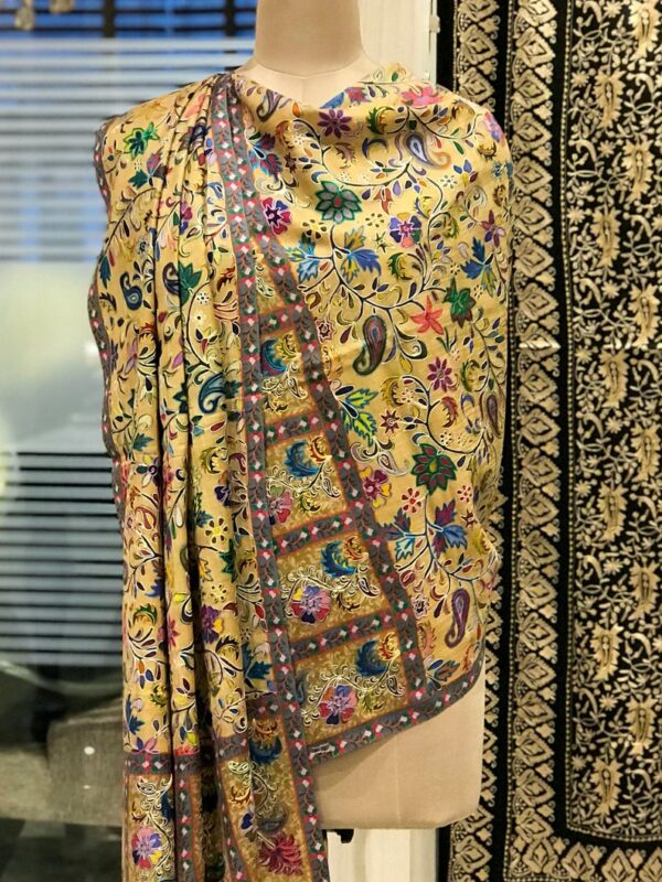 Yellow Fine Wool Outlined Kalamkari Stole Wrap