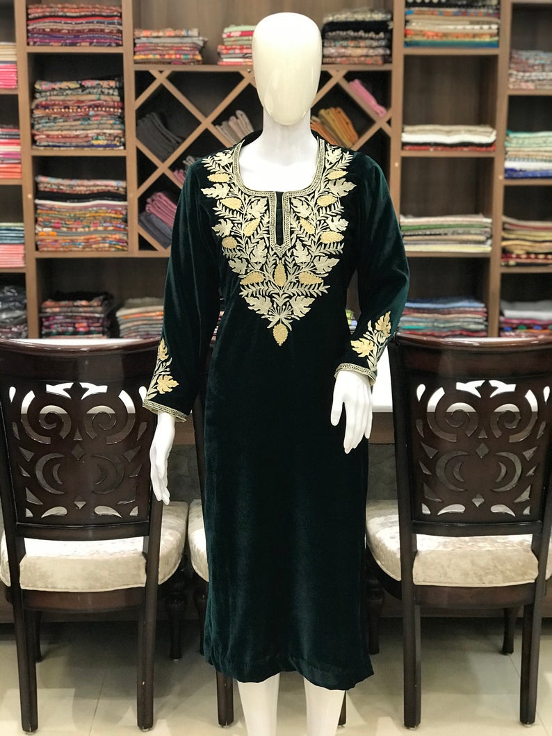 Bottle Green Velvet Kurta with Zari Embroidery Bottle Green Velvet Kurta with Zari Embroidery