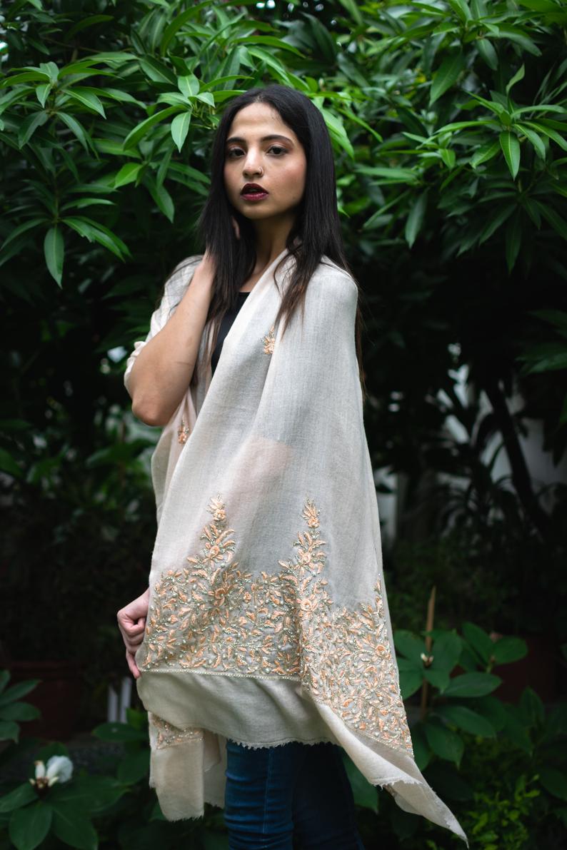 il_794xN.2516847885_rcfe Pearl & Cut Dana work Pure Pashmina Stole