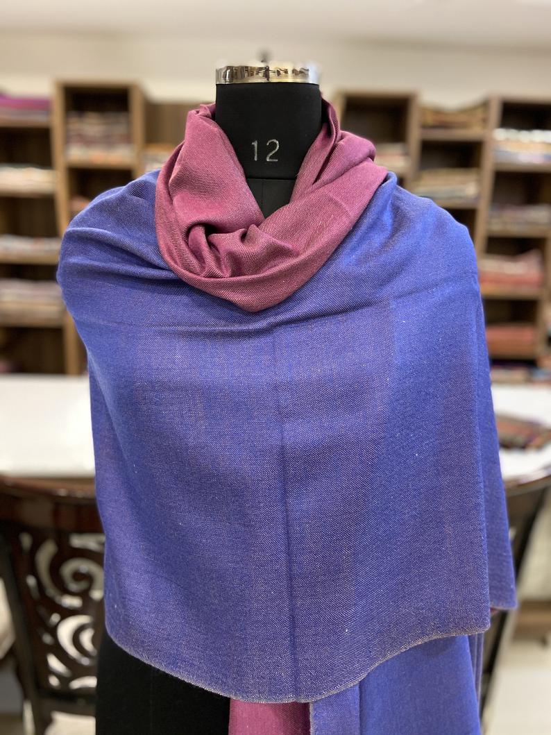 Solid Plain Pure Pashmina Reversible Shawl: Move and Blue close up Solid Plain Pure Pashmina Reversible Shawl: Move and Blue close up