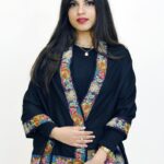 Black Papier Mache Tootoo Hand Embroidered Pure Pashmina Stole close up