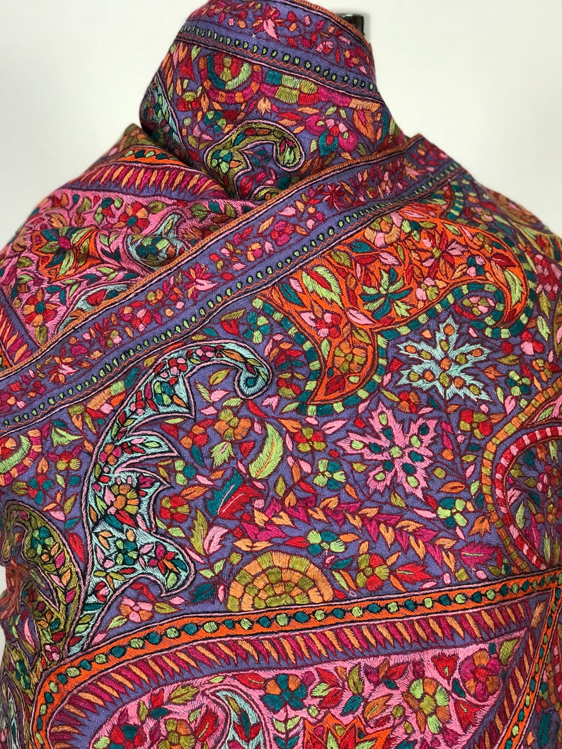 Dark Periwinkle Hand Papier Mache Jamawar Pure Pashmina Shawl close up