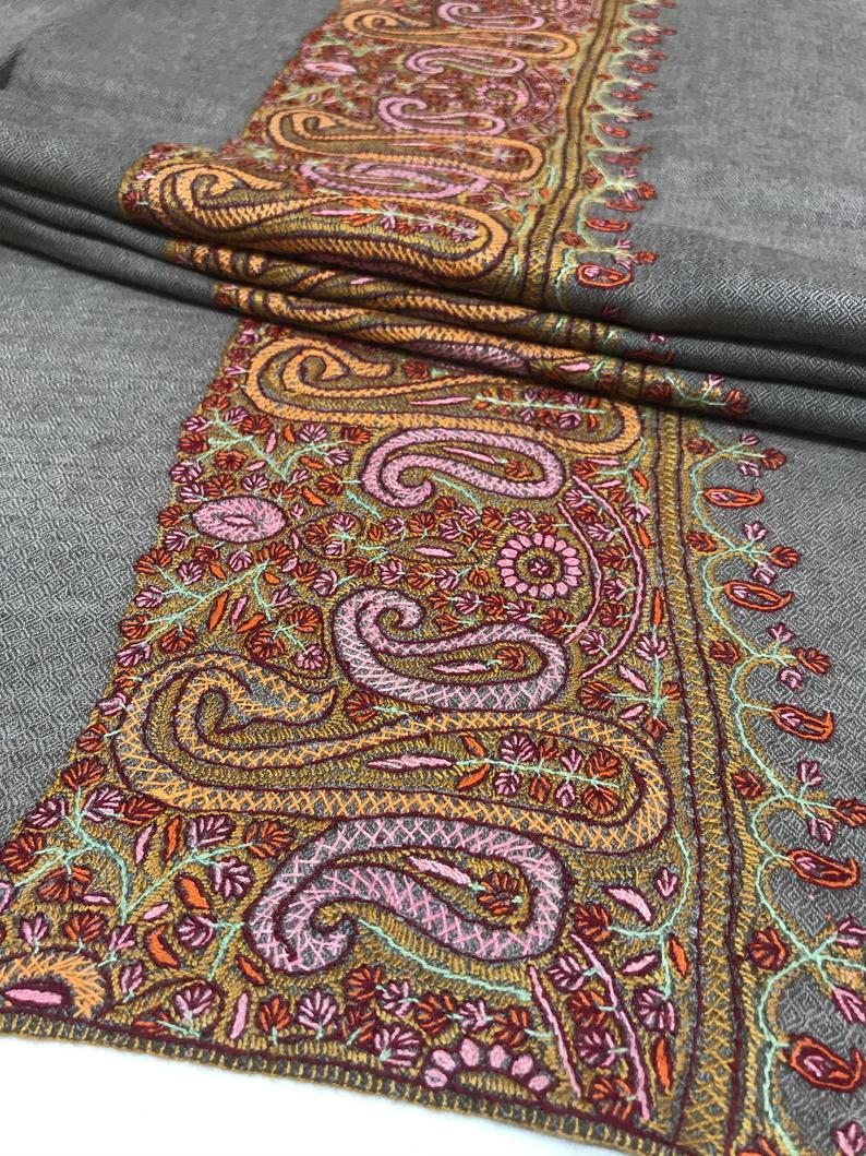 Grey Diamond Weave Sozni Hand Embroidered Pure Wool Shawl Close up Grey Diamond Weave Sozni Hand Embroidered Pure Wool Shawl Close up