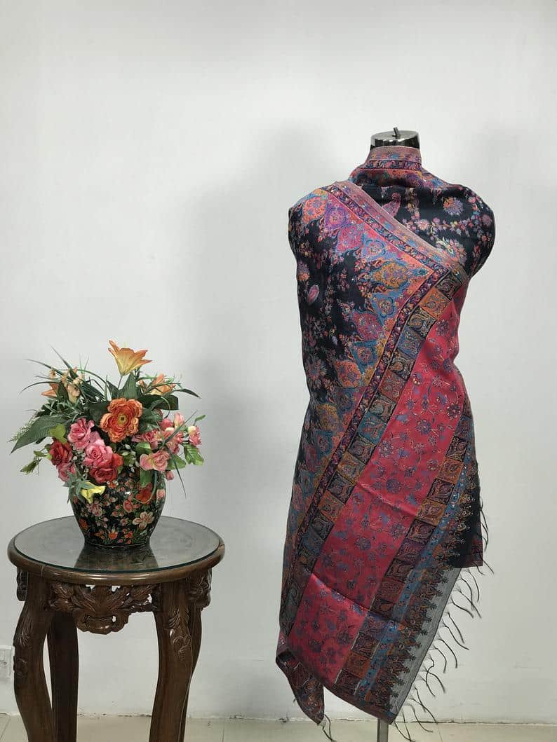 Black Floral Silk Kani Weave Dupatta Black Floral Silk Kani Weave Dupatta