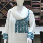 Cotton suit with stripes Embroidered neck front