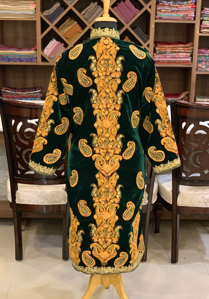 Green Velvet Paisley Parallel Paisley Pattern Embroidery Back