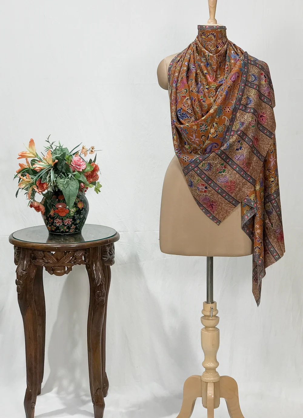 Mustard Fine Wool Floral Kalamkari Stole Mustard Fine Wool Floral Kalamkari Stole