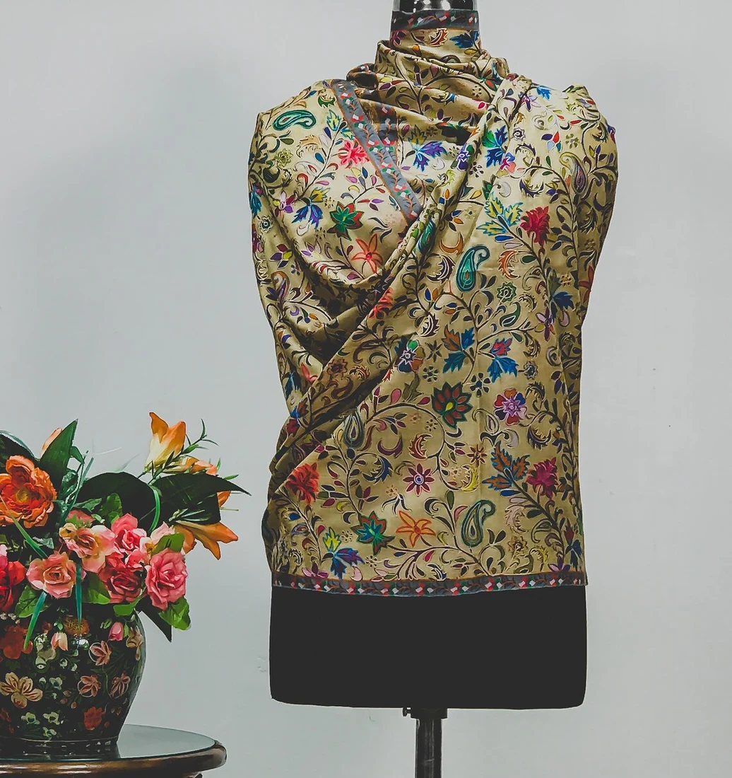 Yellow Fine Wool Floral Kalamkari Scarf Yellow Fine Wool Floral Kalamkari Scarf