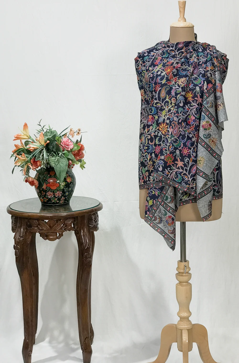 Navy Blue Floral Fine Wool Kalamkari Stole Navy Blue Floral Fine Wool Kalamkari Stole