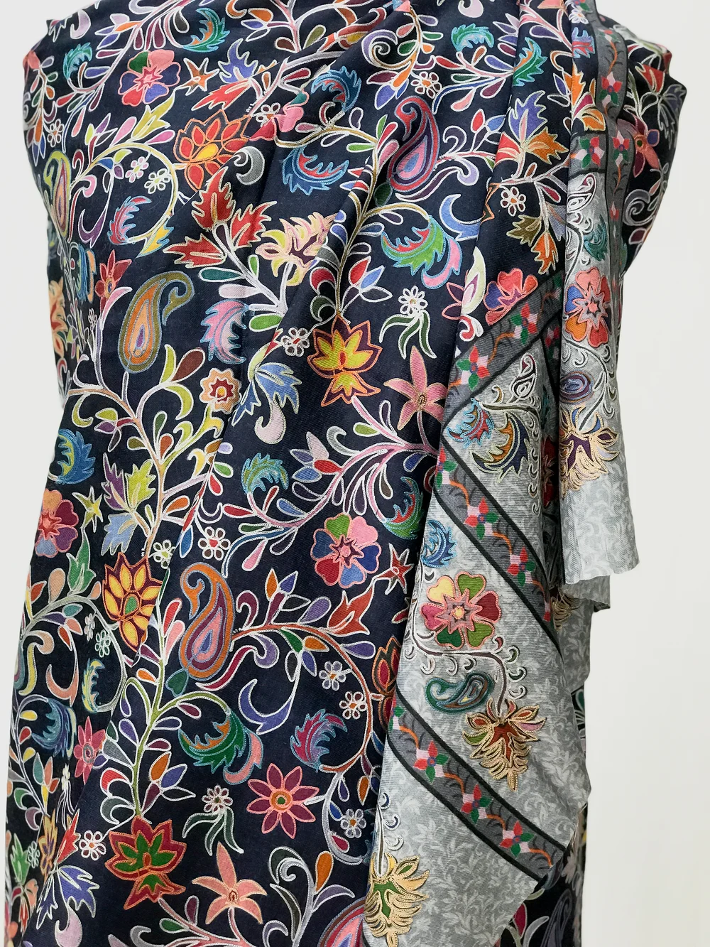 Navy Blue Floral Fine Wool Kalamkari Stole front Navy Blue Floral Fine Wool Kalamkari Stole front