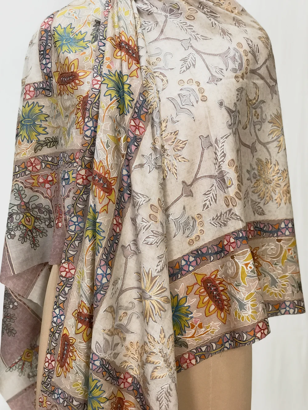 Beige Fine Wool Kalamkari Stole with Pastel Multi-Colour Embroidery front Beige Fine Wool Kalamkari Stole with Pastel Multi-Colour Embroidery front