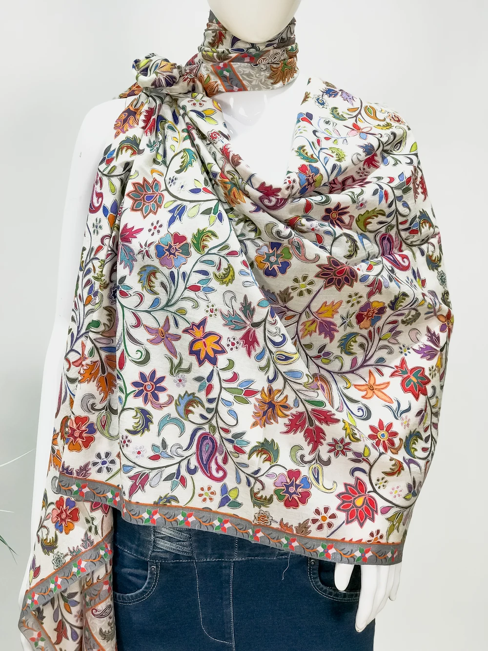 White Floral Wool Kalamkari Scarf Front