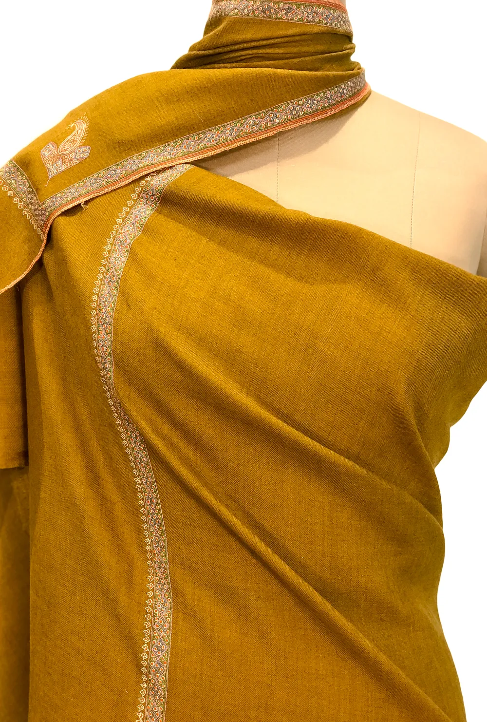 Medallion Yellow Pure Pashmina Shawl With Sozni Hand Embroidery Front Medallion Yellow Pure Pashmina Shawl With Sozni Hand Embroidery Front