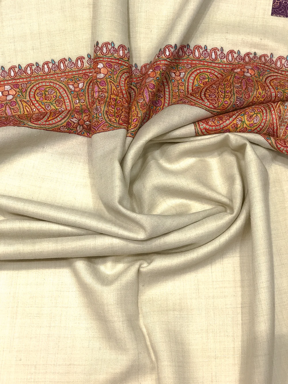 Lemonchiffon Cream Pure Pashmina Shawl With Sozni Hand Embroidery Front Lemonchiffon Cream Pure Pashmina Shawl With Sozni Hand Embroidery Front