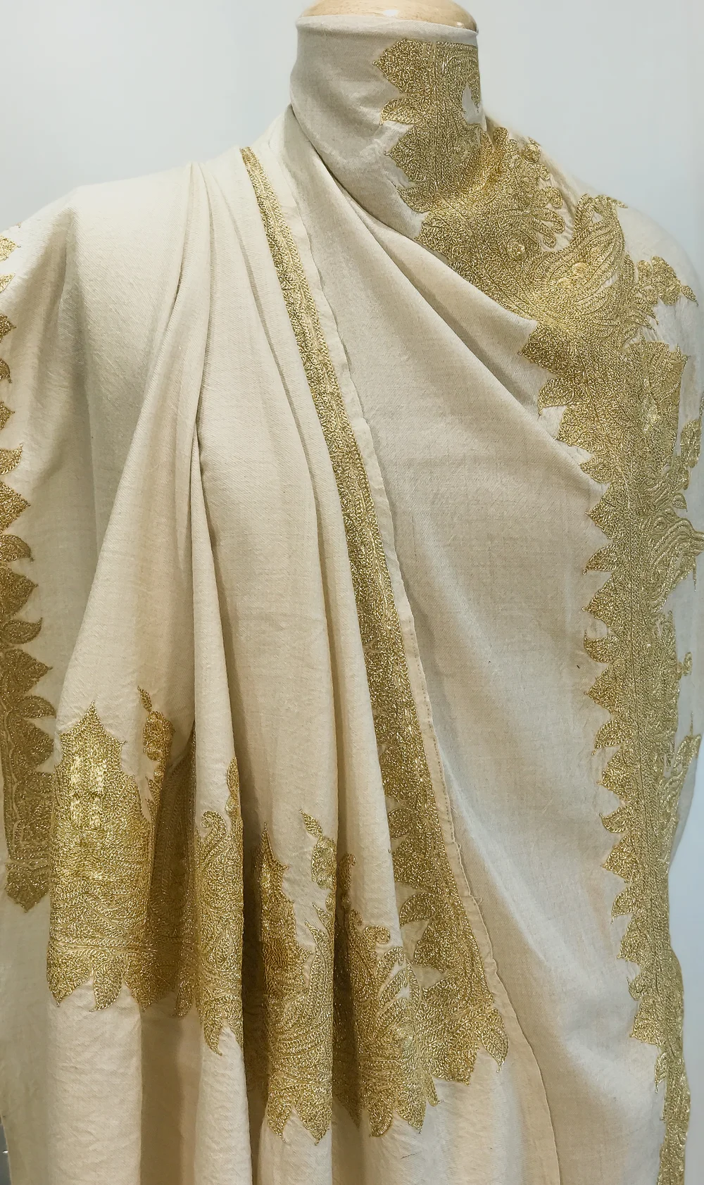 Off-White Pure Pashmina Shawl With Tilla Hand Embroidery Front