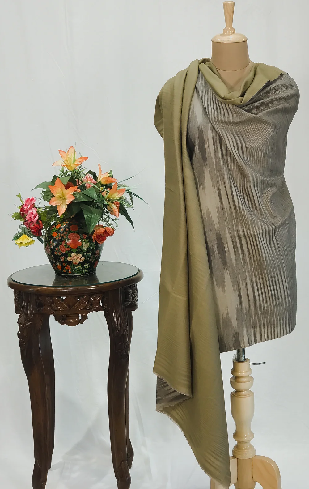 Fawn Space Dye Reversible Pure Pashmina Shawl