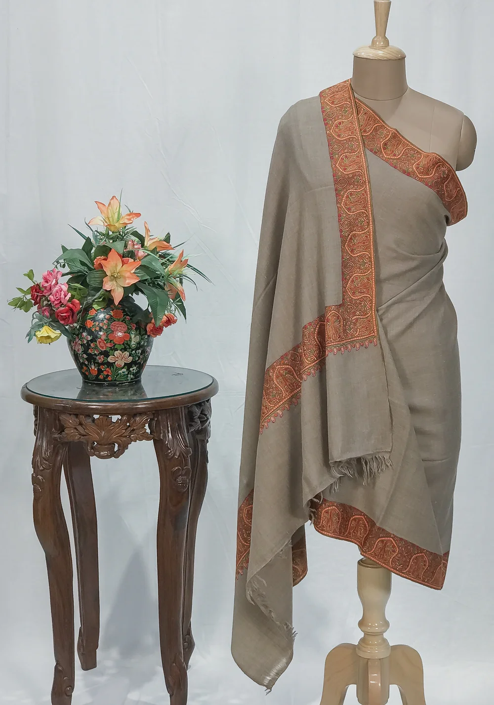 Natural Pure Pashmina Shawl With Sozni Hand Embroidery Natural Pure Pashmina Shawl With Sozni Hand Embroidery