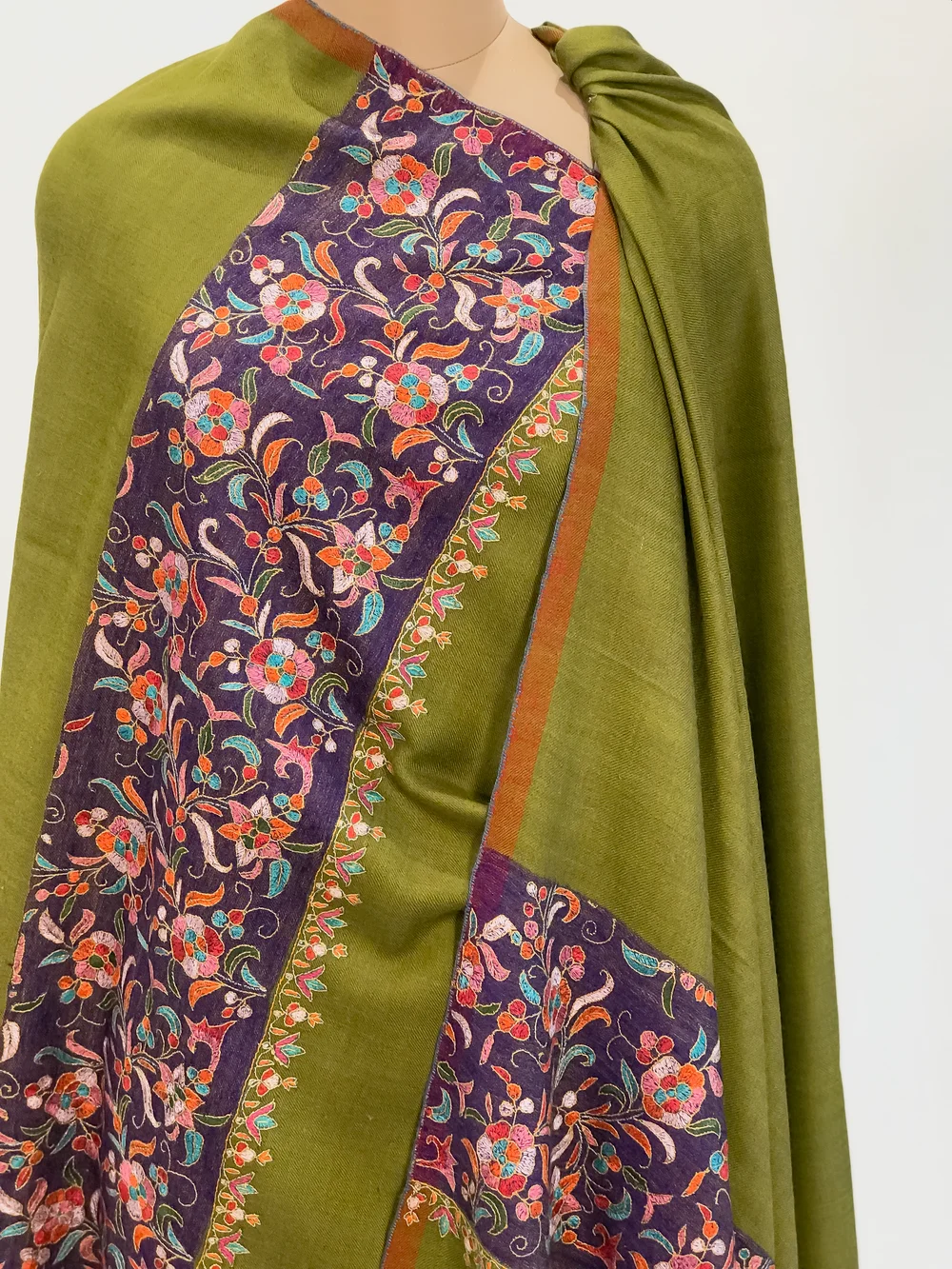 Olive Green Reversible Pure Pashmina Shawl With Papier Mache Palla Design Front Olive Green Reversible Pure Pashmina Shawl With Papier Mache Palla Design Front