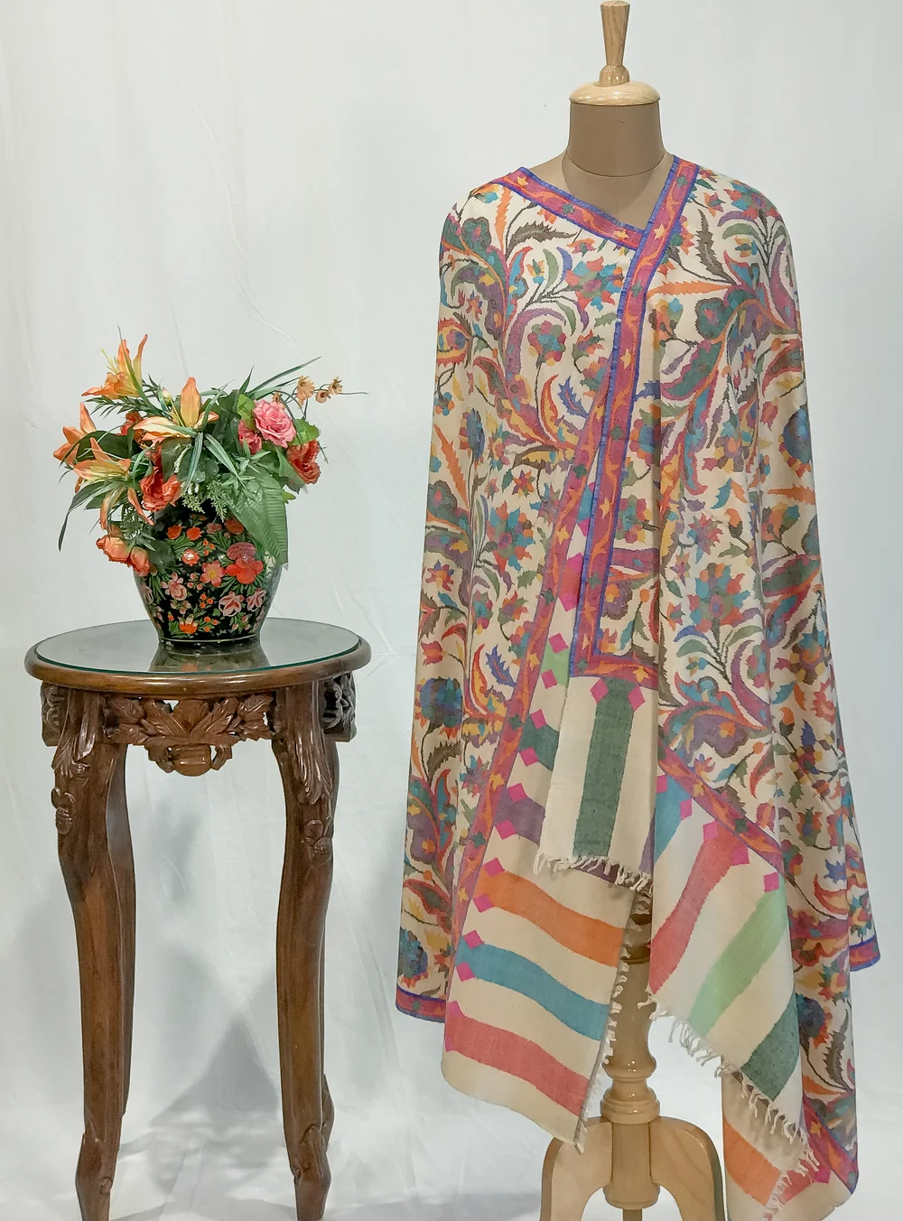 Cream Kani Pure Pashmina Shawl Cream Kani Pure Pashmina Shawl