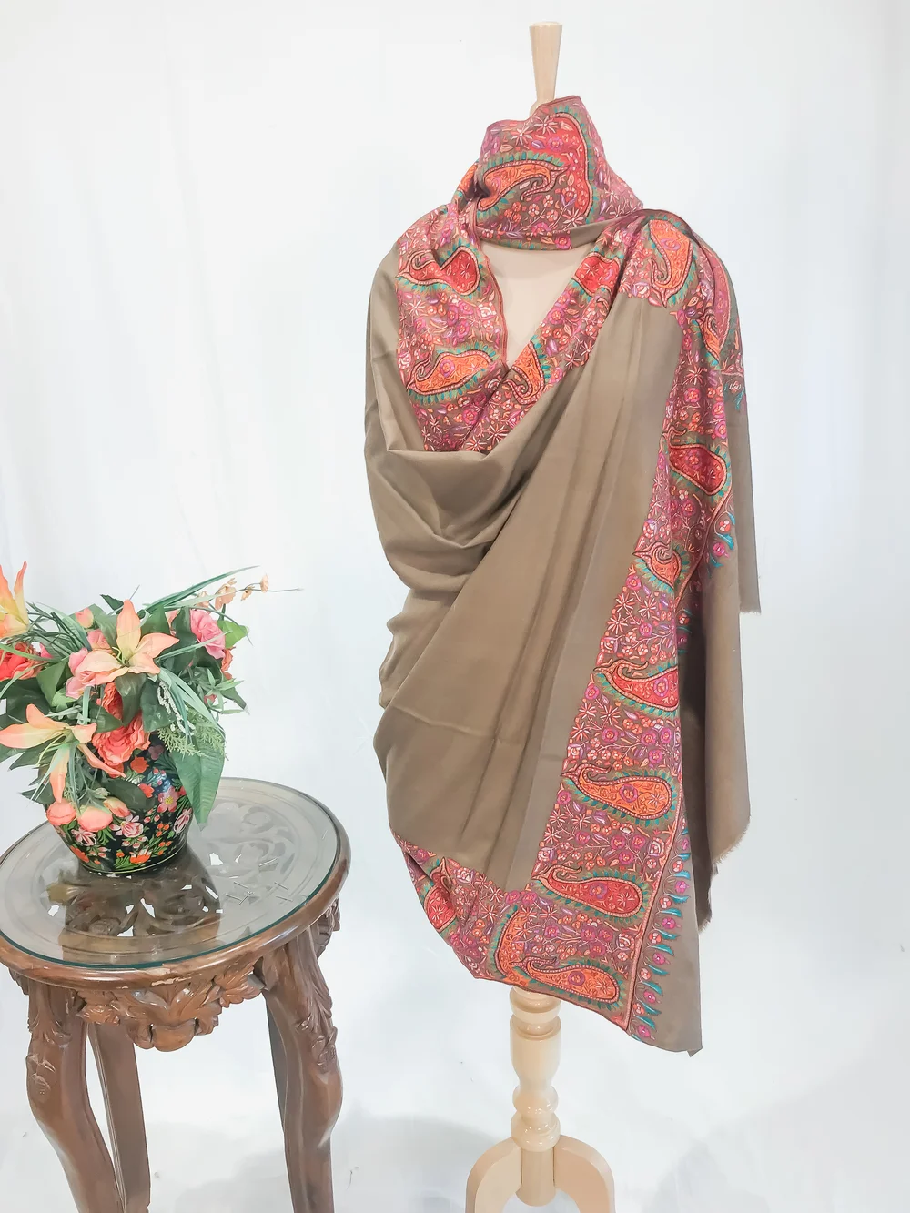 Natural Biege Pure Pashmina Shawl With Sozni hand Embroidery Natural Biege Pure Pashmina Shawl With Sozni hand Embroidery