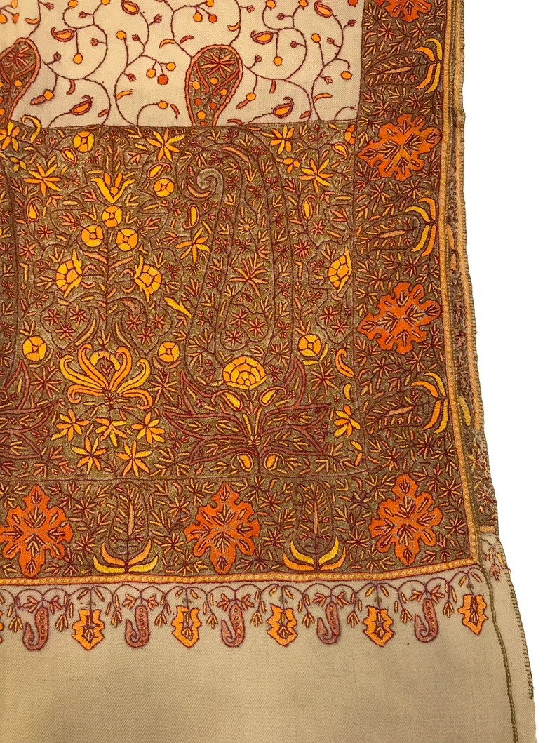 Papier Mache Hand Embroidered Pure Pashmina Shawl Papier Mache Hand Embroidered Pure Pashmina Shawl