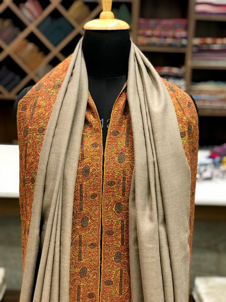 Natural Biege Pure Pashmina Shawl With Sozni hand Embroidery.1524694708_lg87 Natural Biege Pure Pashmina Shawl With Sozni hand Embroidery