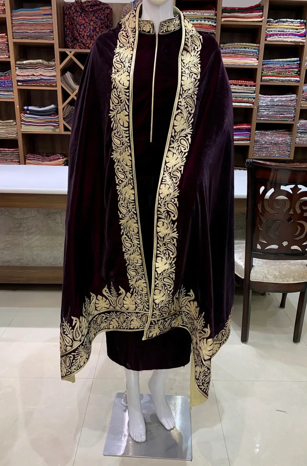 il_Velvet Suit with Tilla Embroidery794xN.1713547667_2w97_result Velvet Suit with Tilla Embroidery