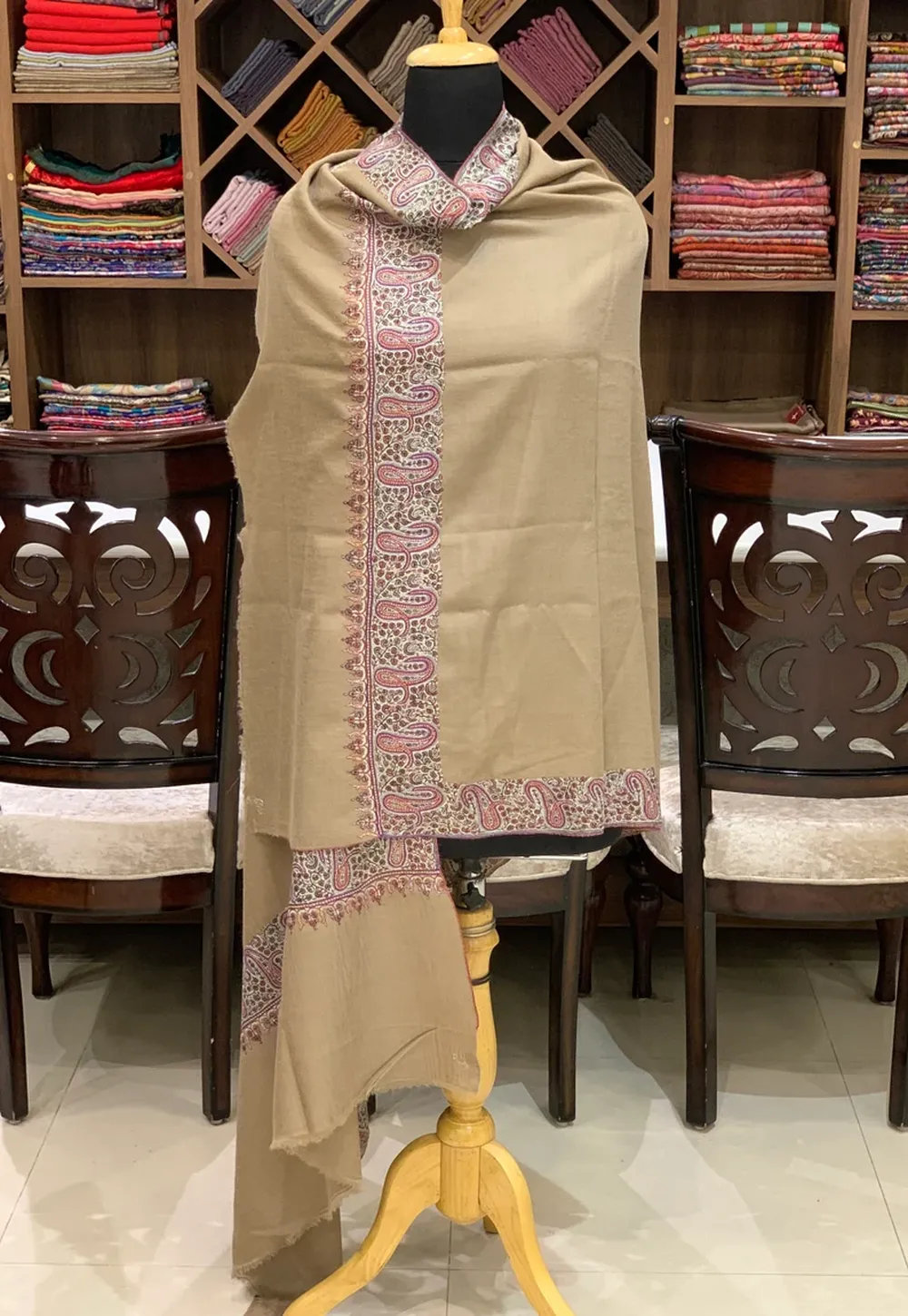 Sozni Hand Embroidered Pure Pashmina Shawl