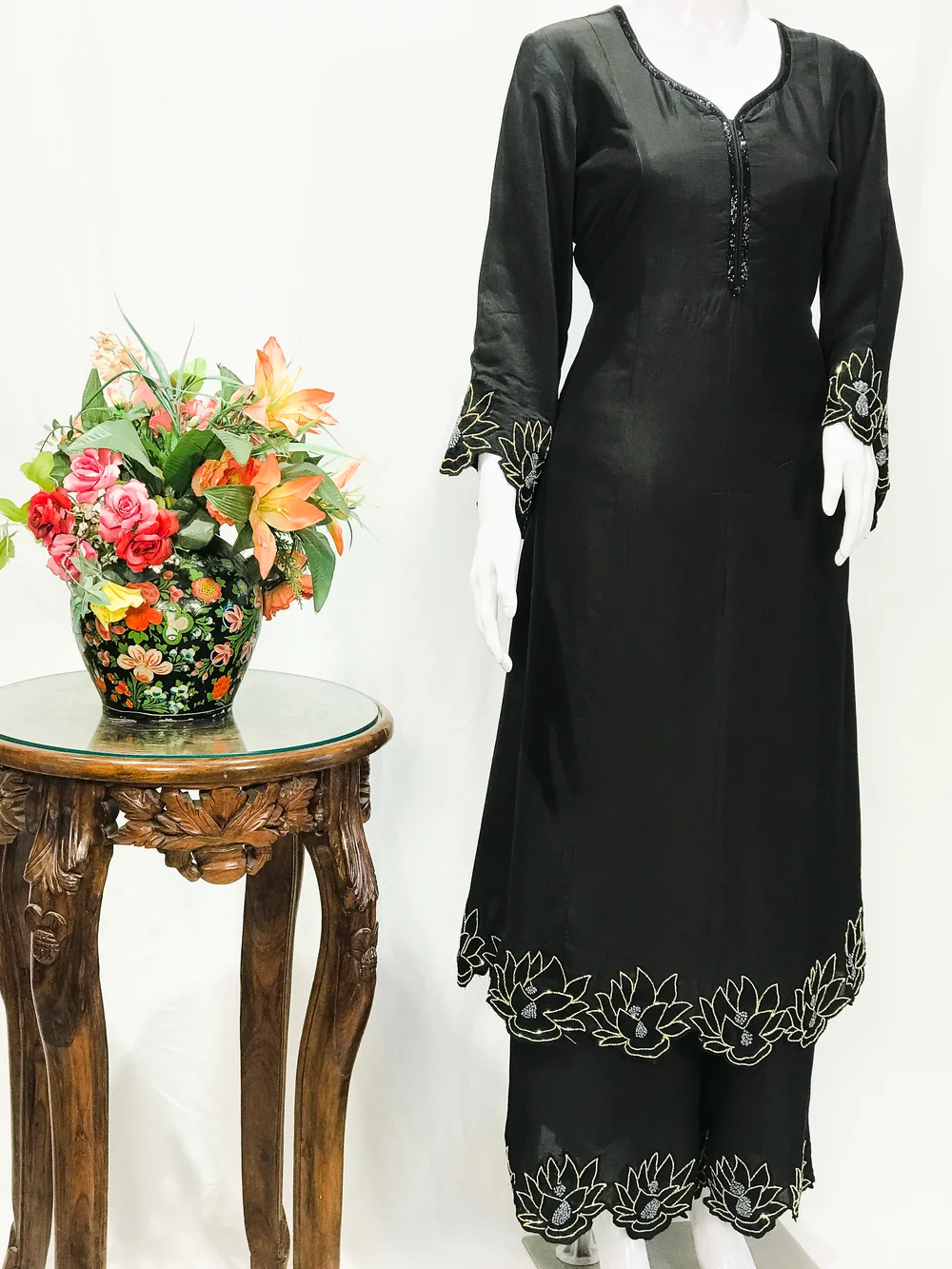 Black Hand Cut Daana Fused With Zardosi Thread Work Crepe Silk Kashmiri Suit