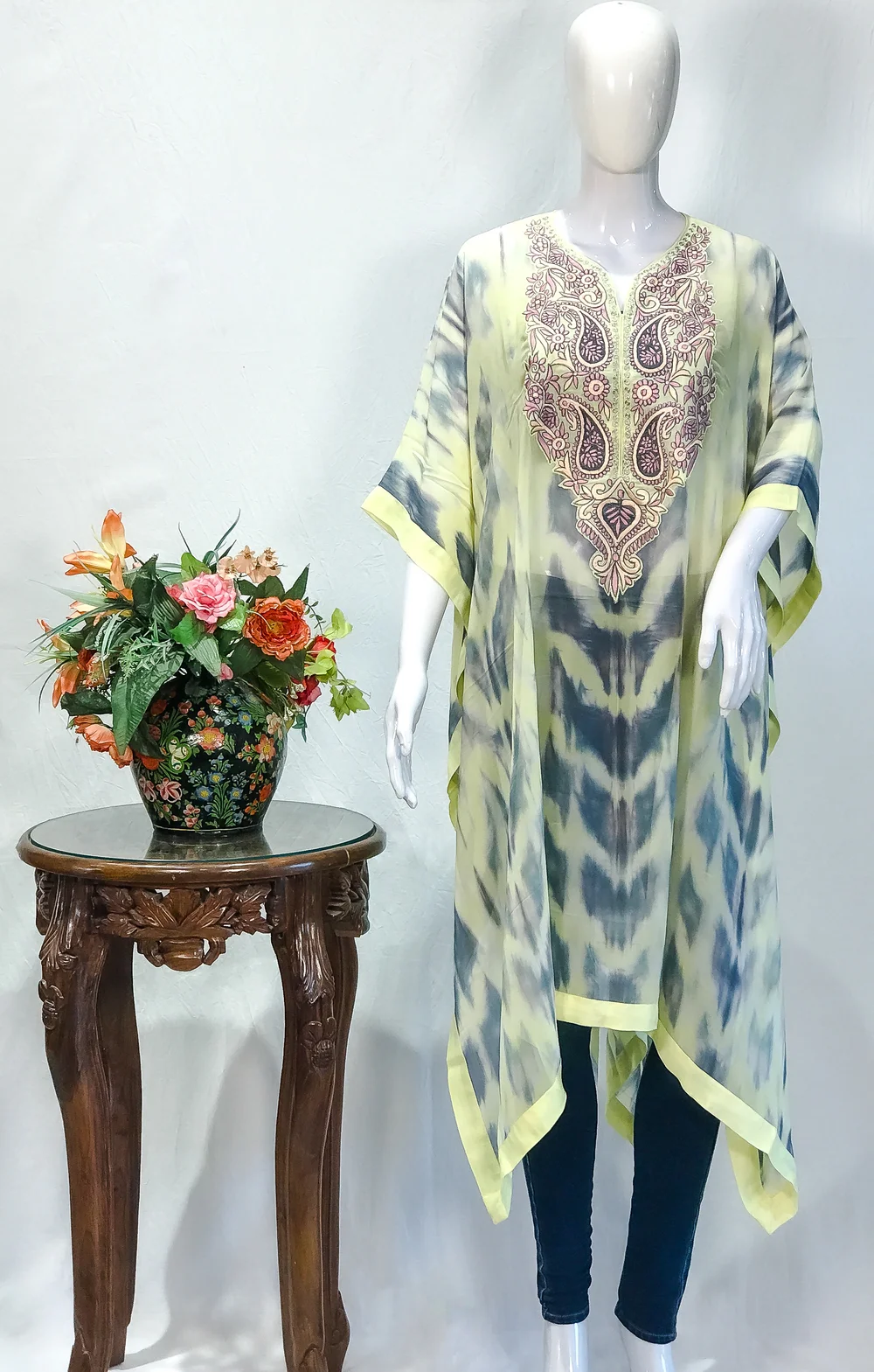 Yellow Tie n Dye Georgette Kaftan Kurti with Kashmiri Aari Embroidery Yellow Tie n Dye Georgette Kaftan Kurti with Kashmiri Aari Embroidery