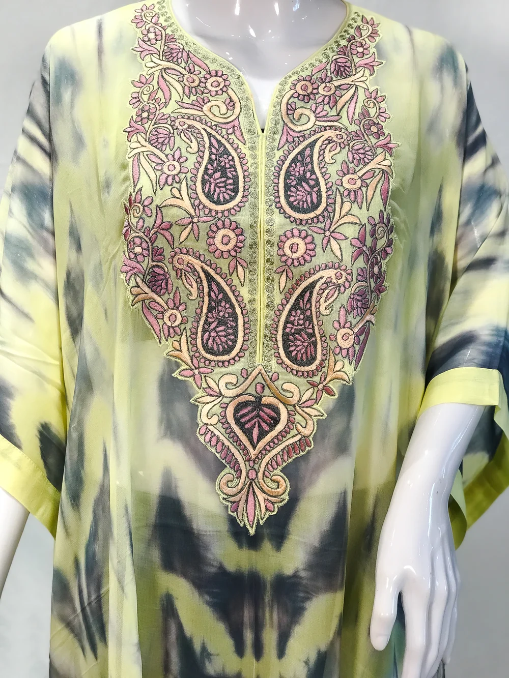 Yellow Tie n Dye Georgette Kaftan Kurti with Kashmiri Aari Embroidery front Yellow Tie n Dye Georgette Kaftan Kurti with Kashmiri Aari Embroidery front