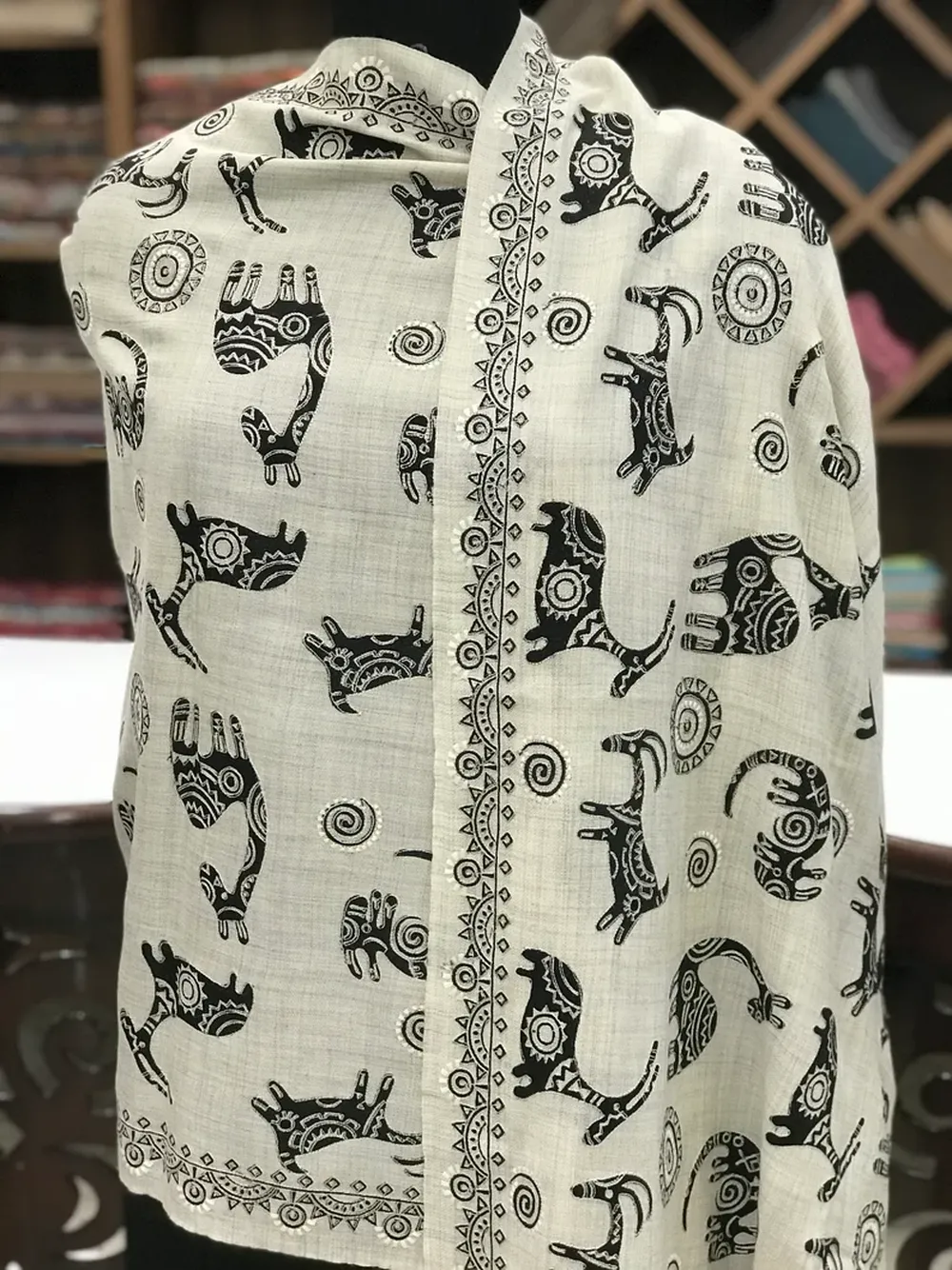 White Animal Pattern Thread Embroidered Pure Wool Scarfil_794xN.2392582897_69mu_result White Animal Pattern Thread Embroidered Pure Wool Scarf