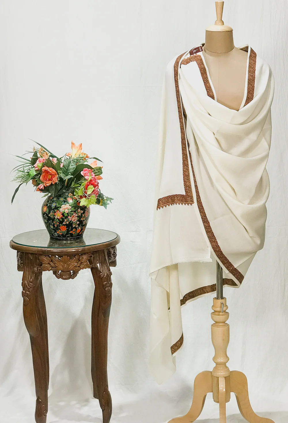 Off-White Soft Fine Wool Shawl with Sozni Machine Embroidery