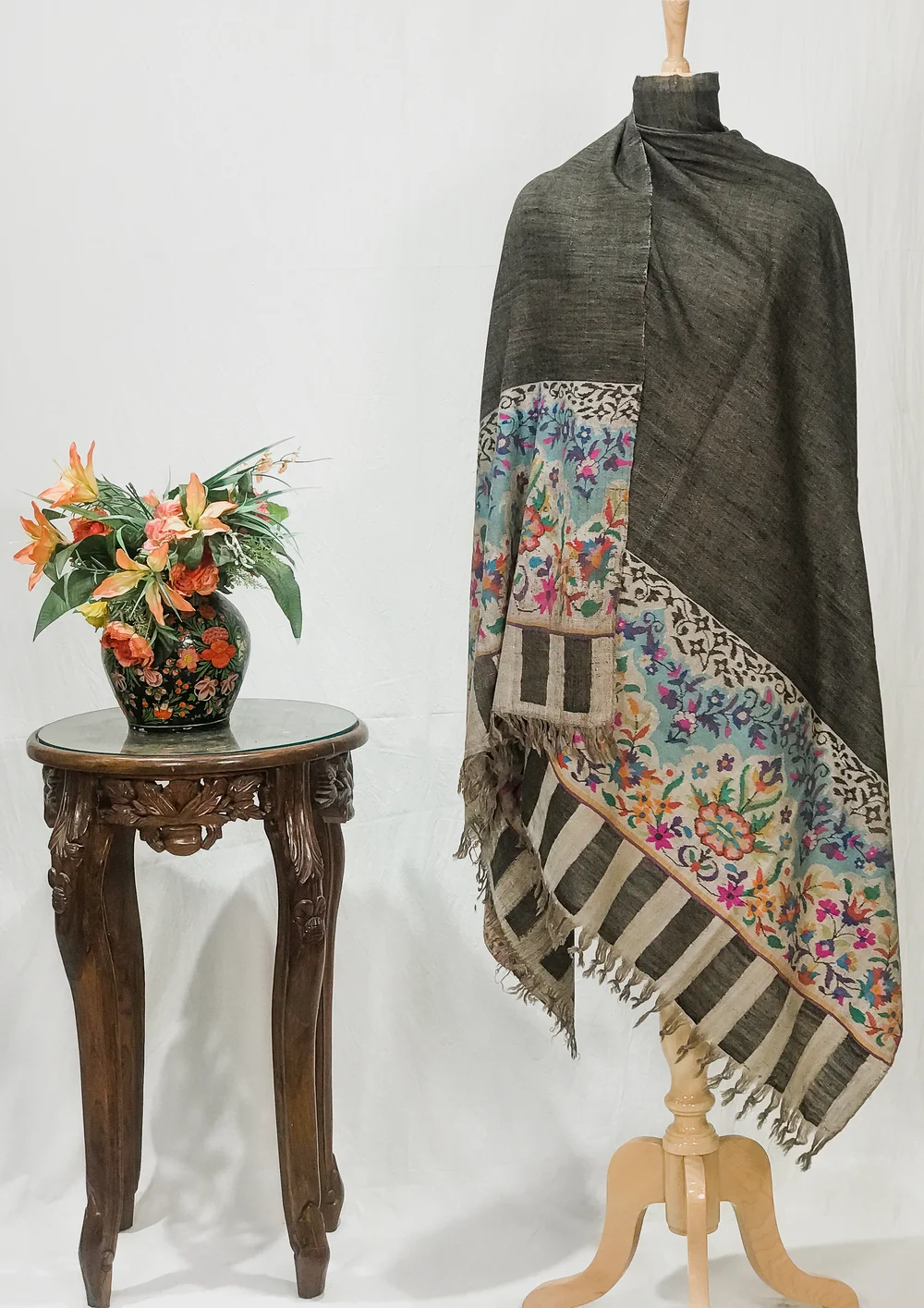 Ash Grey And Grey Pure Pashmina Reversible Shawl With Kani Hand Woven Palla Ash Grey And Grey Pure Pashmina Reversible Shawl With Kani Hand Woven Palla