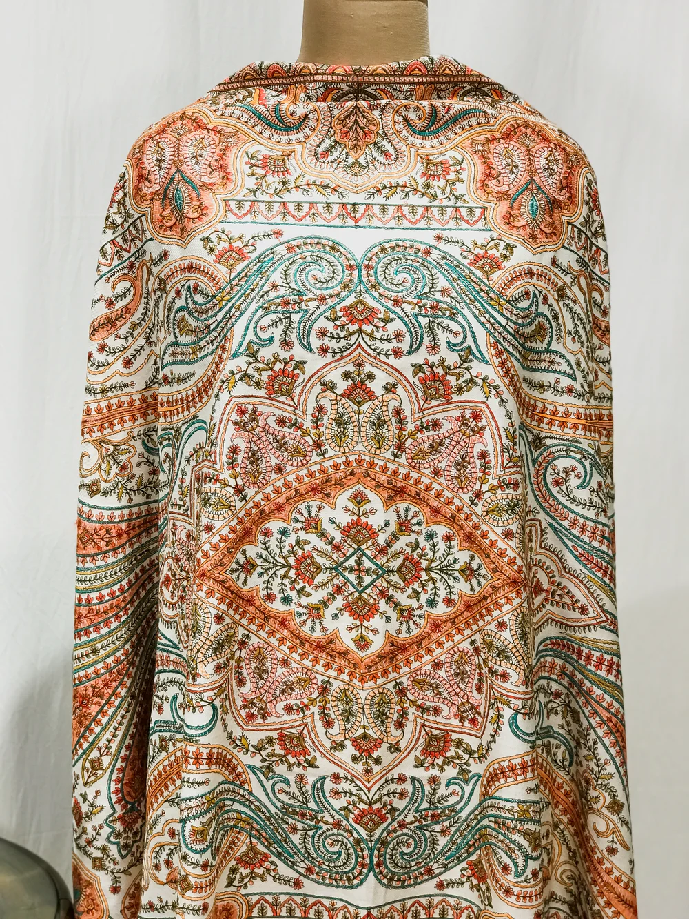 Off-White Pure Wool Shawl with Sozni Machine Jama Embroidery front Off-White Pure Wool Shawl with Sozni Machine Jama Embroidery front