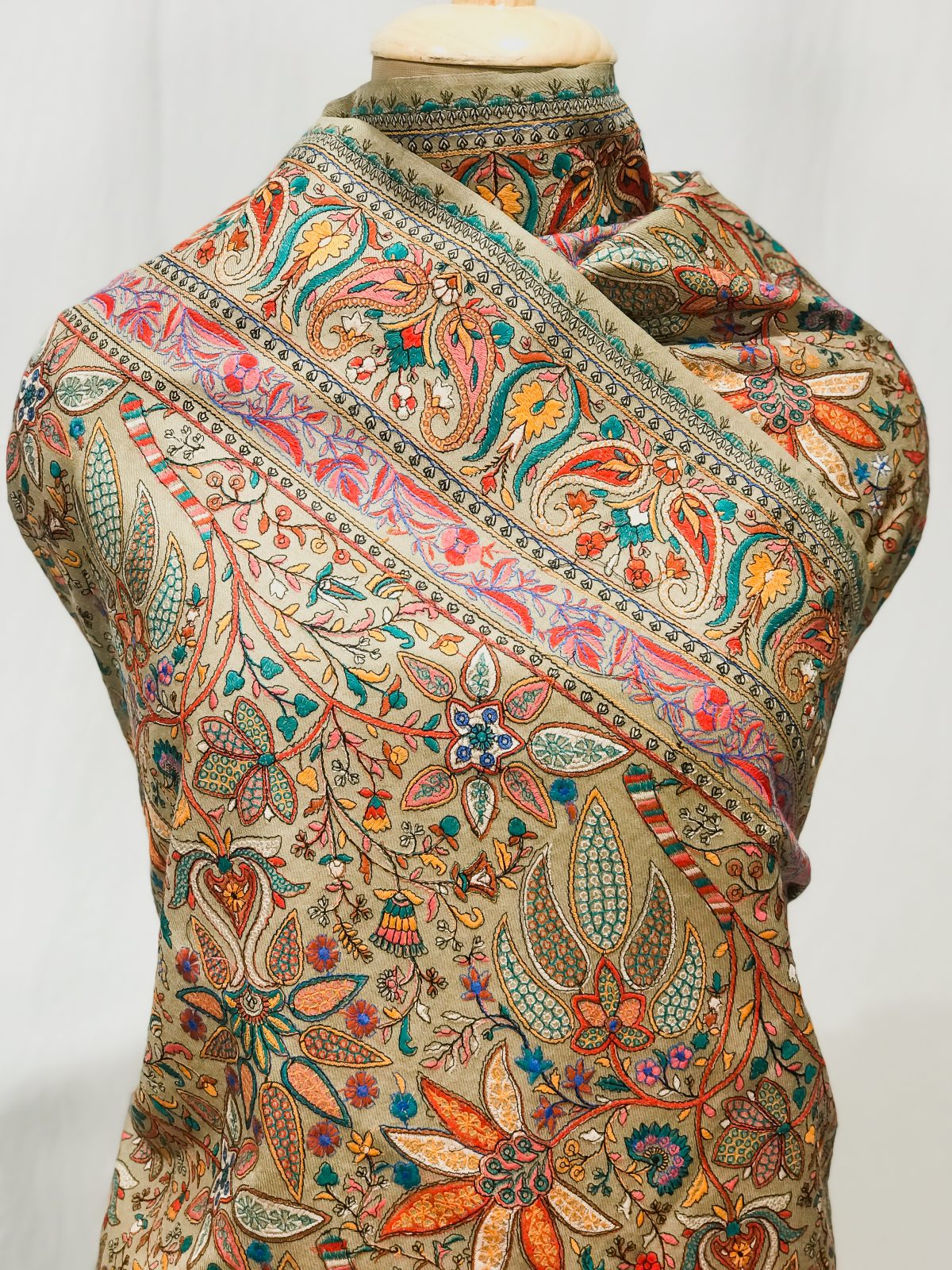 Natural Pure Wool Shawl with Sozni Machine Jama Embroidery