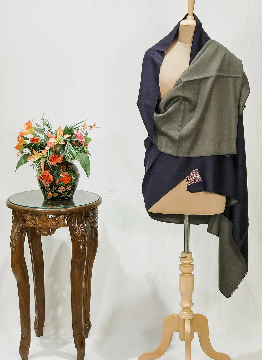 Navy Blue and Grey Reversible Pure Pashmina Shawl Navy Blue and Grey Reversible Pure Pashmina Shawl