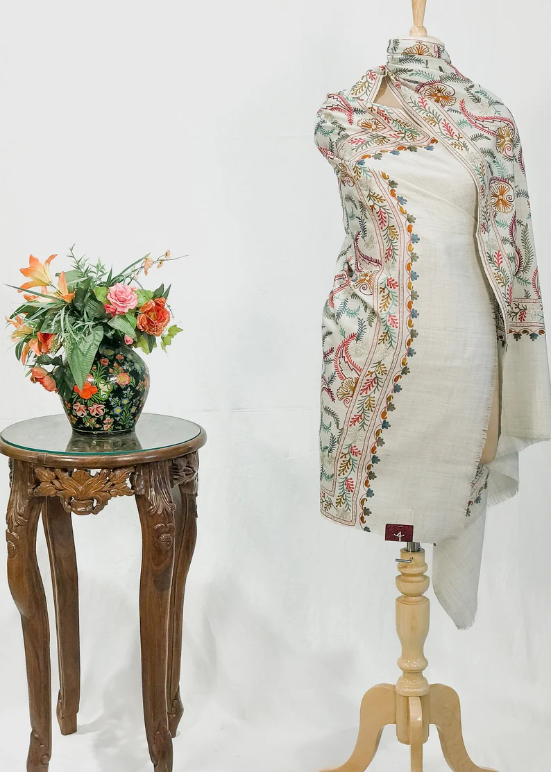 Off-White Pure Wool Shawl with Silk Thread Aari and Zari Jaal Embroideryt Off-White Pure Wool Shawl with Silk Thread Aari and Zari Jaal Embroidery