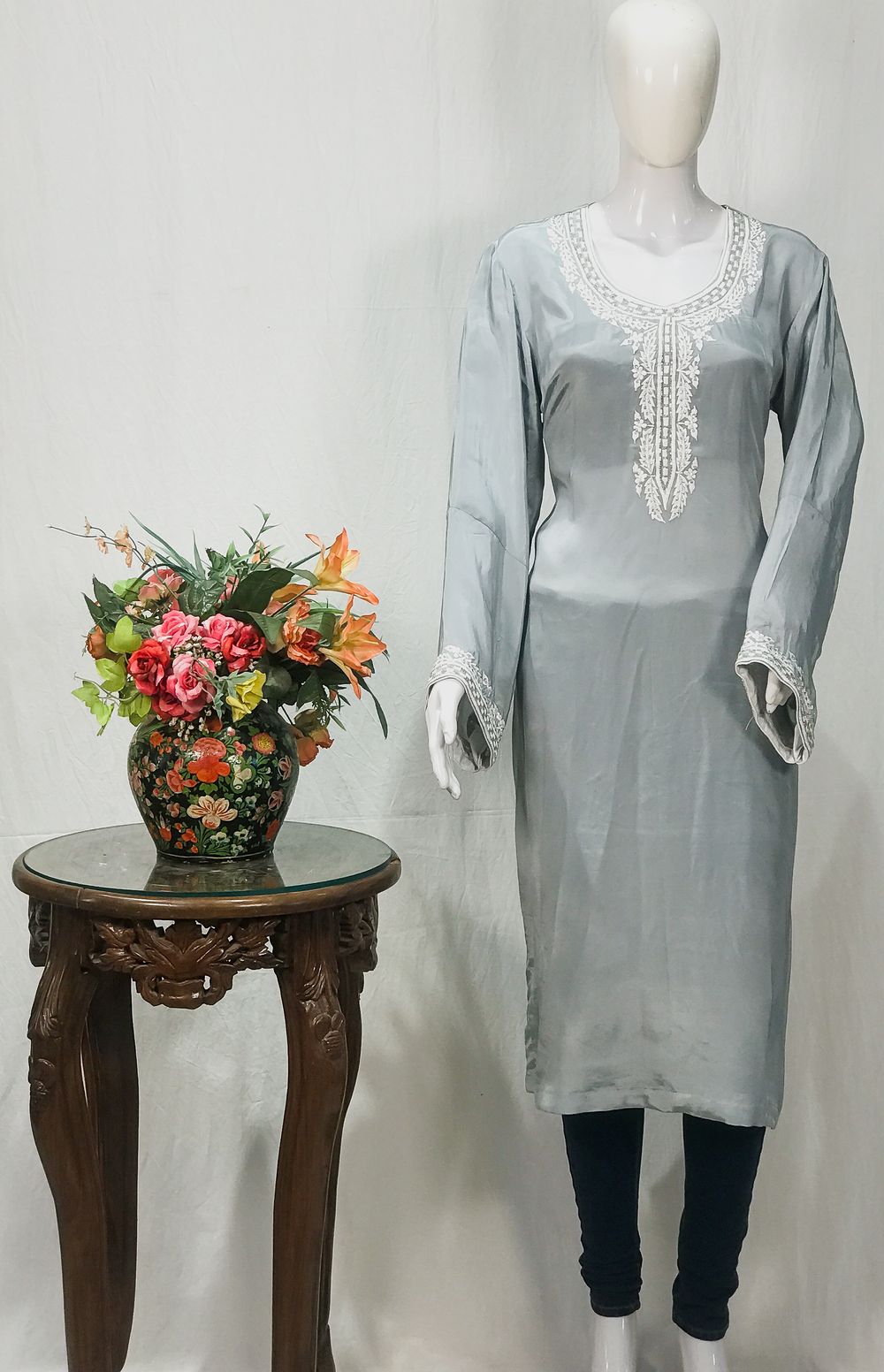 IAsh Grey Kurta with Silk Thread and Cut Daana WorkMG_6717_result Ash Grey Kurta with Silk Thread and Cut Daana Work
