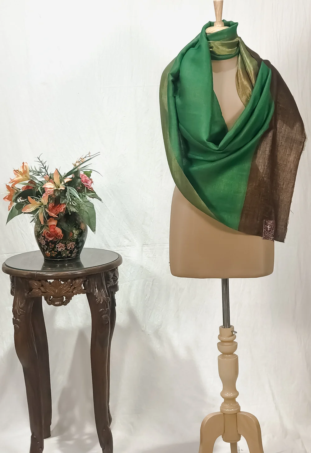 Zari Reversible Green and Brown Pure Pashmina Stole