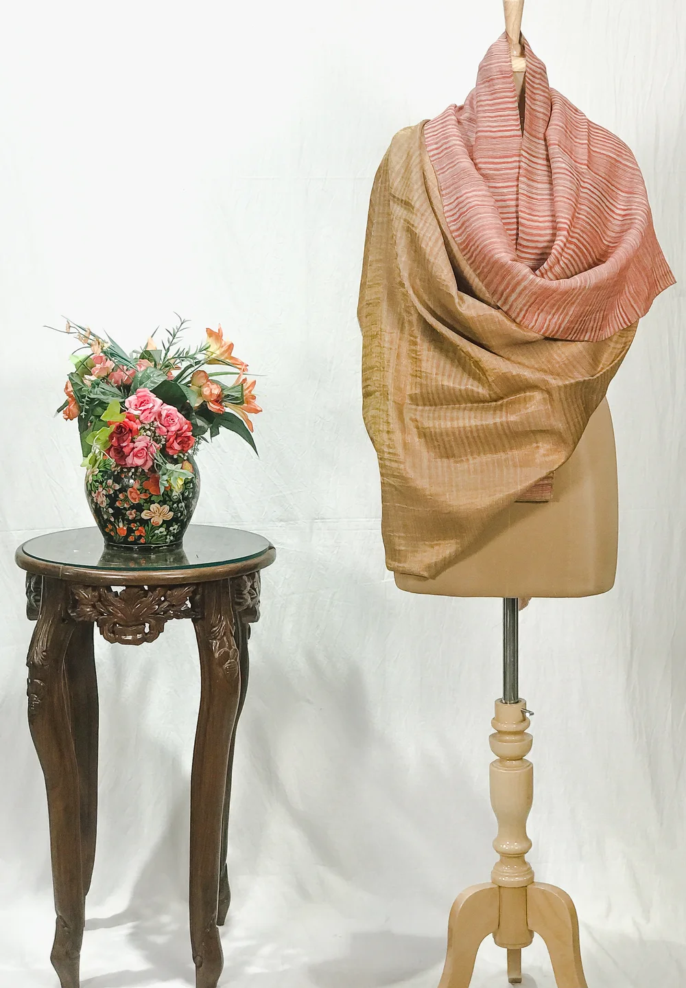 Rust and Beige Space Dye Zari Reversible Pure Pashmina Shawl Rust and Beige Space Dye Zari Reversible Pure Pashmina Shawl